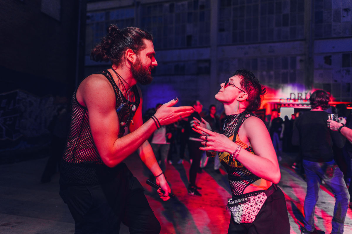 Loading... just a sec